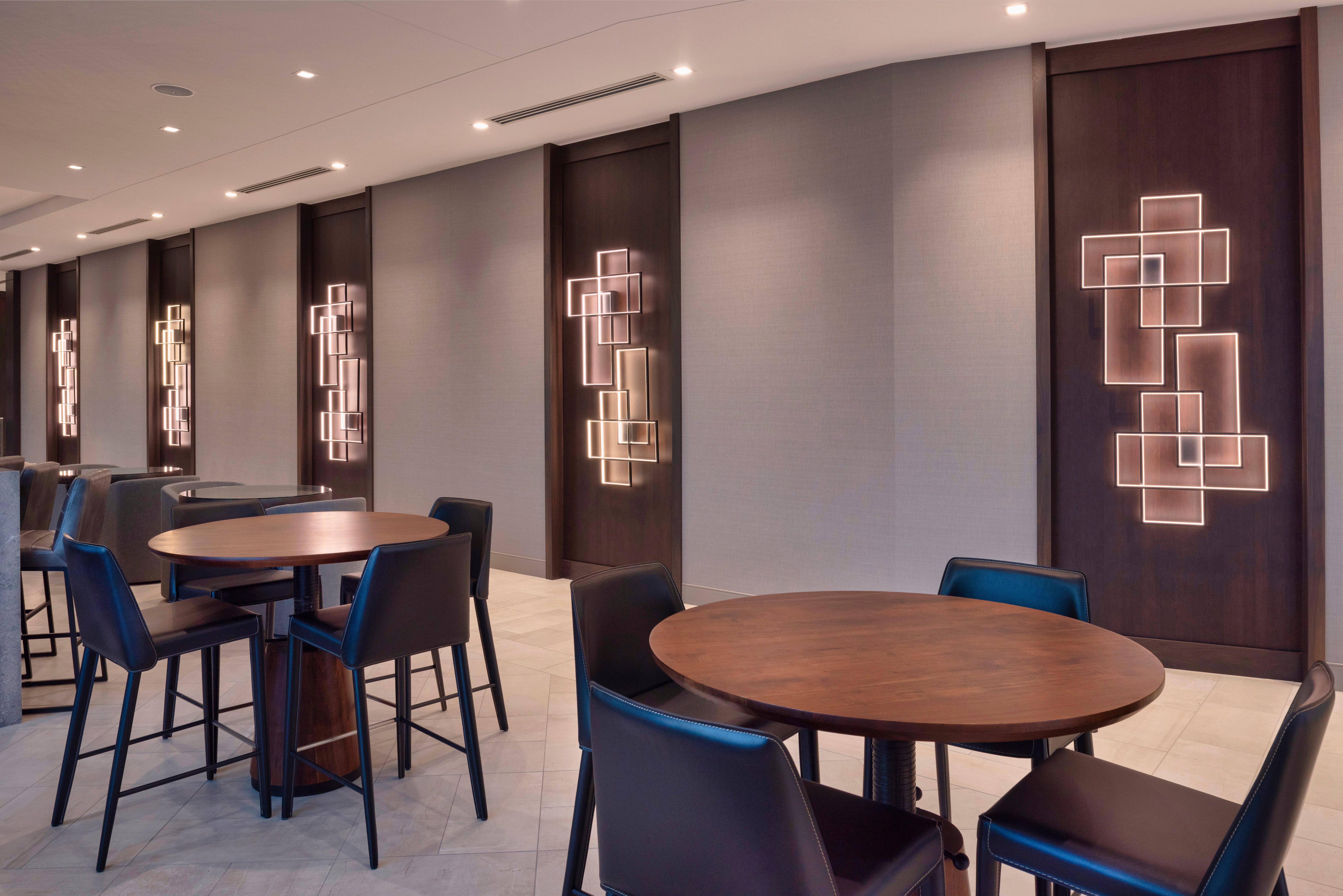 Holiday Inn Express - Boston Logan Airport - Revere By Ihg Bagian luar foto