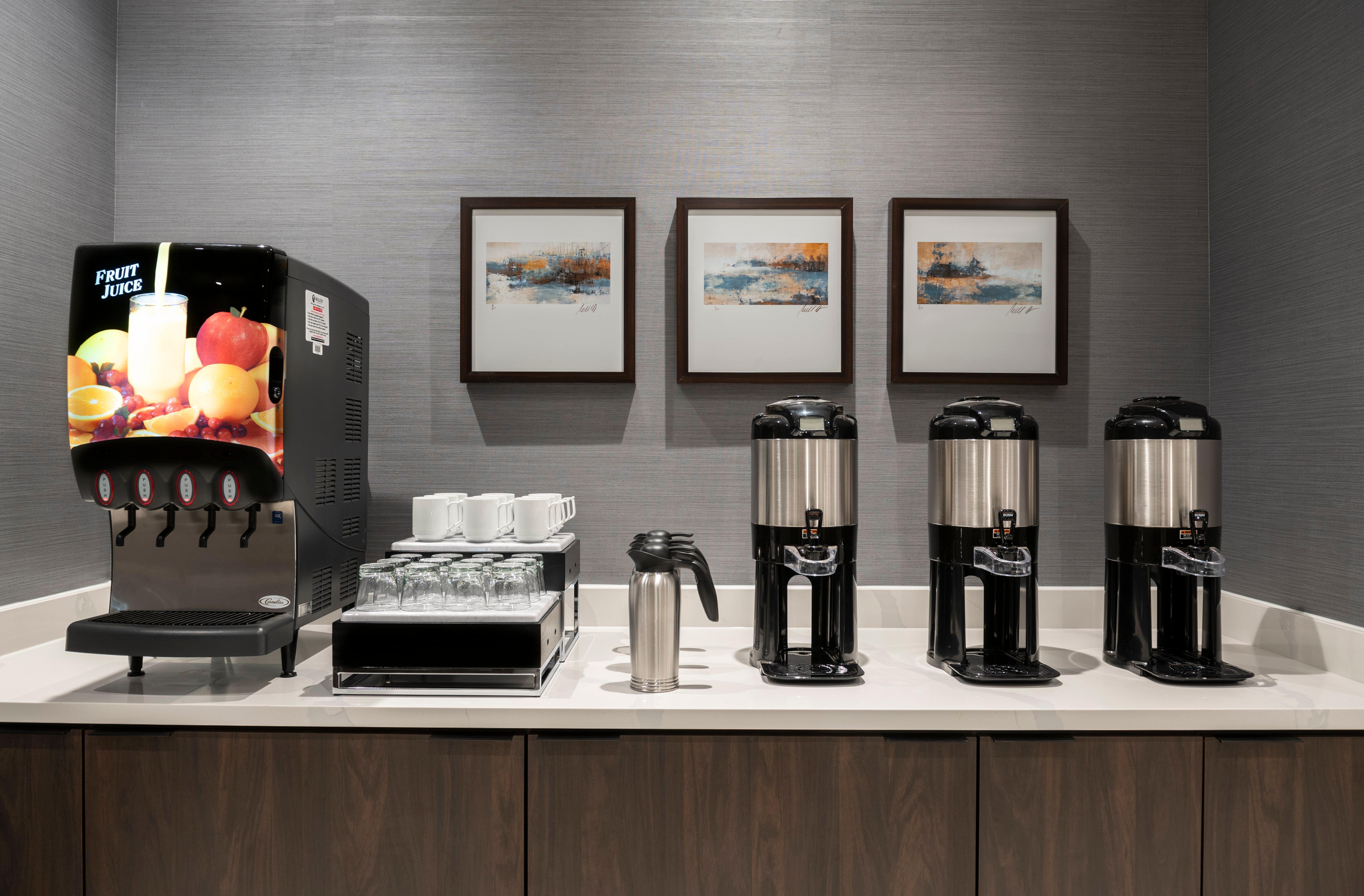 Holiday Inn Express - Boston Logan Airport - Revere By Ihg Bagian luar foto